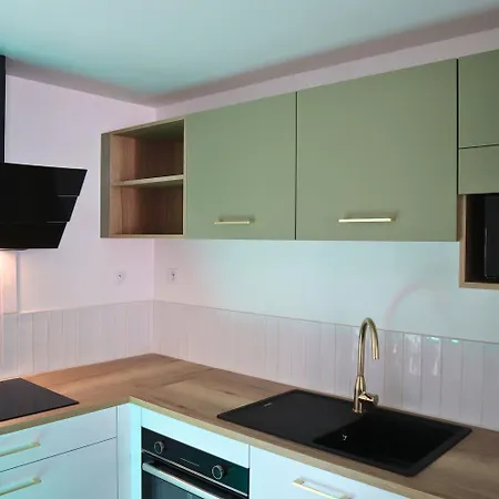 Le Domaine Des Figuiers - Des Pelerins * Servon (Manche)