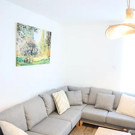 Holiday home Le Domaine Des Figuiers - Des Pelerins *