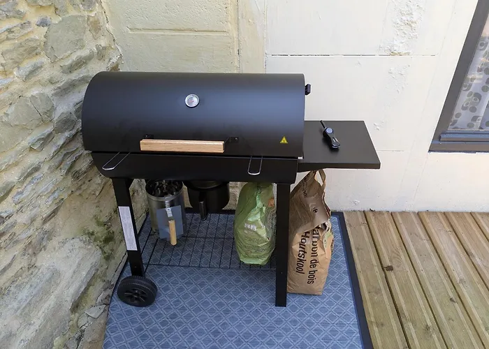 Le Domaine Des Figuiers - Des Pèlerins Hébergement de vacances Servon (Manche)